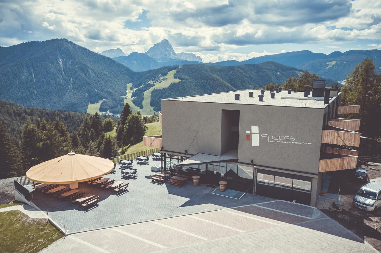 Spaces Hotel San Vigilio Di Marebbe Bagian luar foto